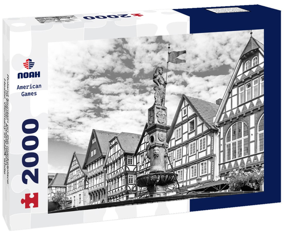 Roland fountain on the marketplace of Fritzlar, Kassel region, Hesse, Germany 2000pc PuzzleBlack and White