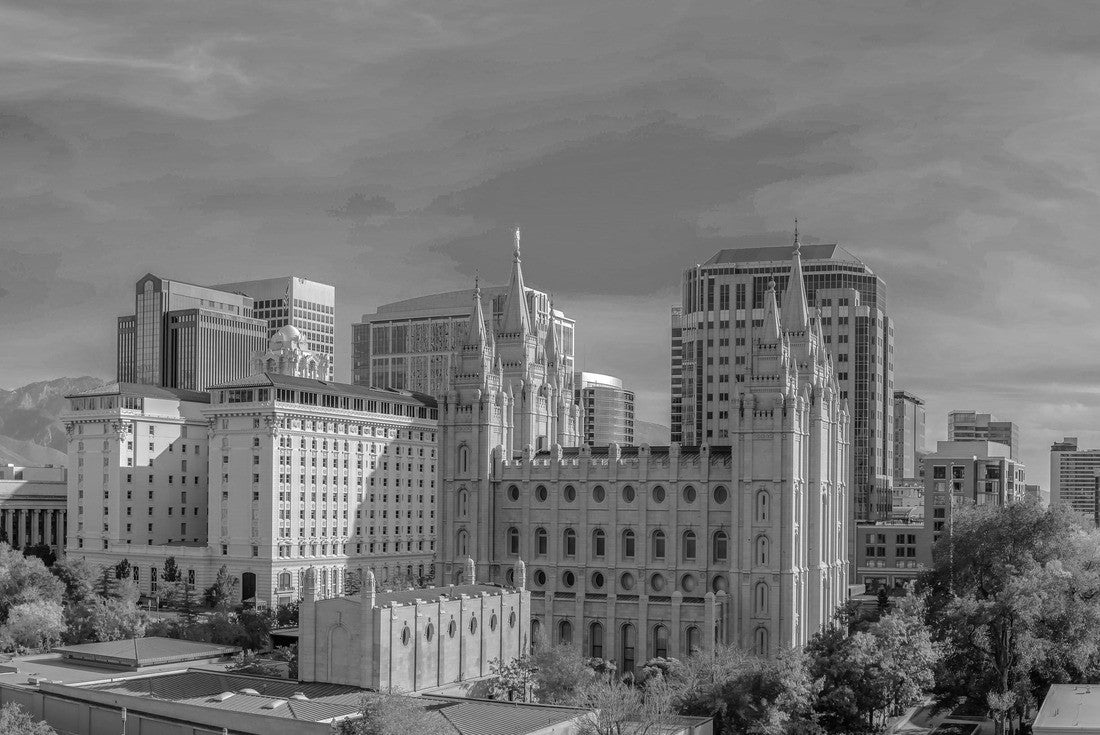 Noah Jigsaw Puzzle The historic Temple Square in Salt Lake City Utah in black white 2000 pieces