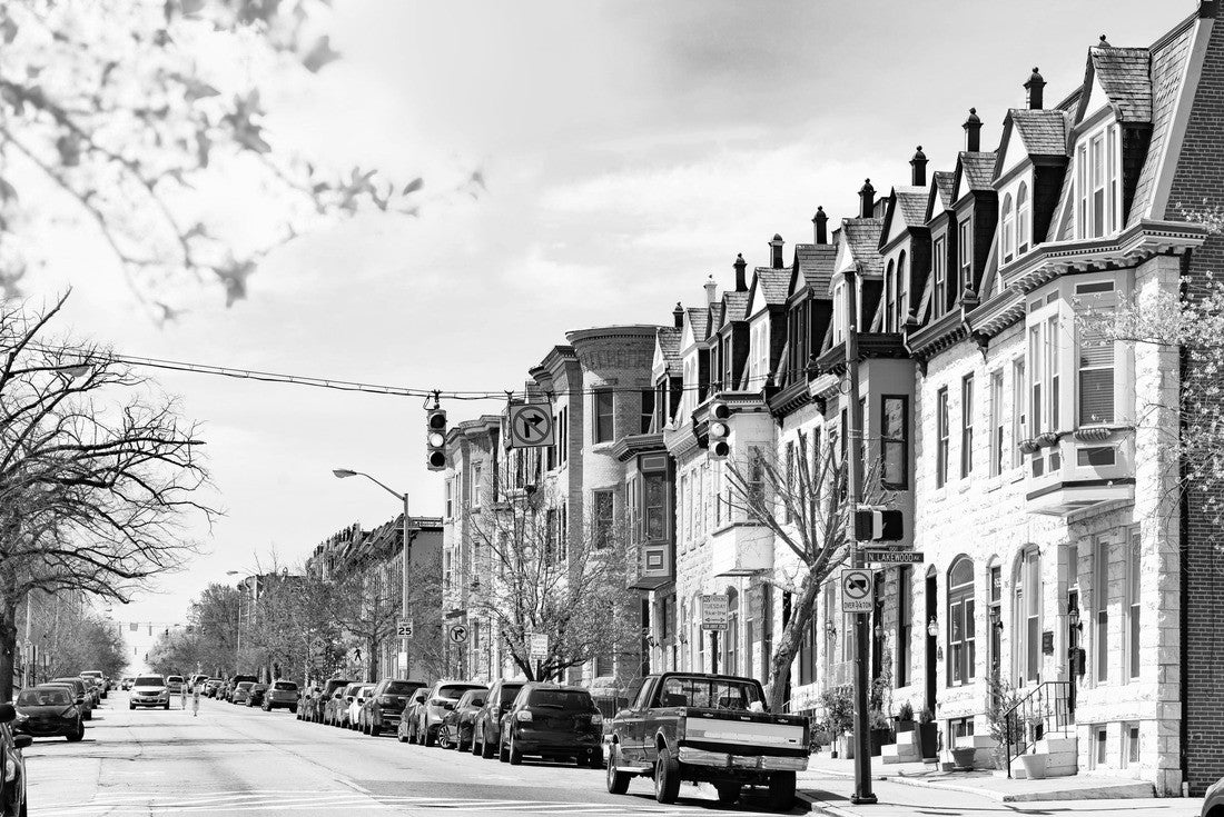 Baltimore streets in spring, Maryland, USA 2000pc PuzzleBlack and White