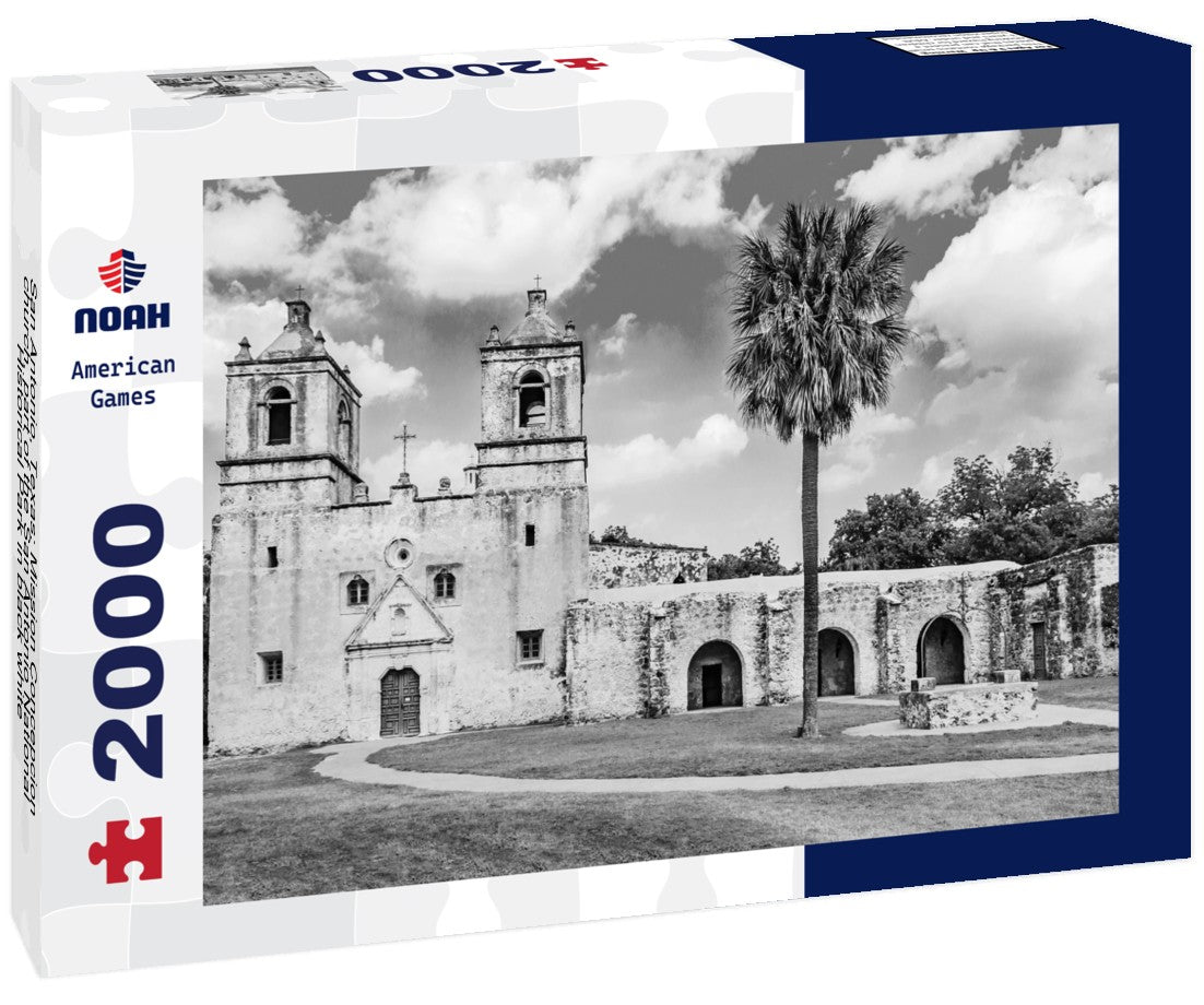 San Antonio, Texas: Mission Concepcion church, part of the San Antonio National Historical Park 2000pc PuzzleBlack and White