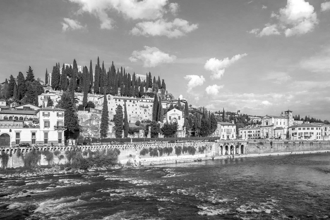 Castel San Pietro in Verona, Italy 2000pc PuzzleBlack and White