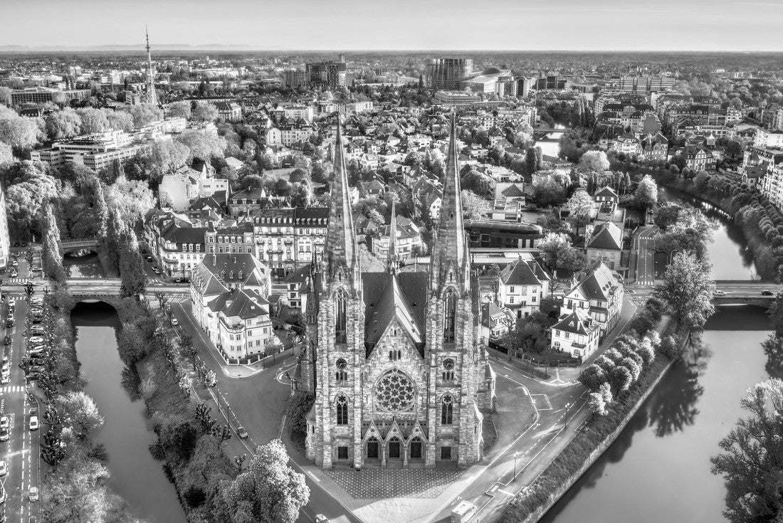Aerial view of the Saint Paul Church in Strasbourg - Alsace, France 2000pc PuzzleBlack and White