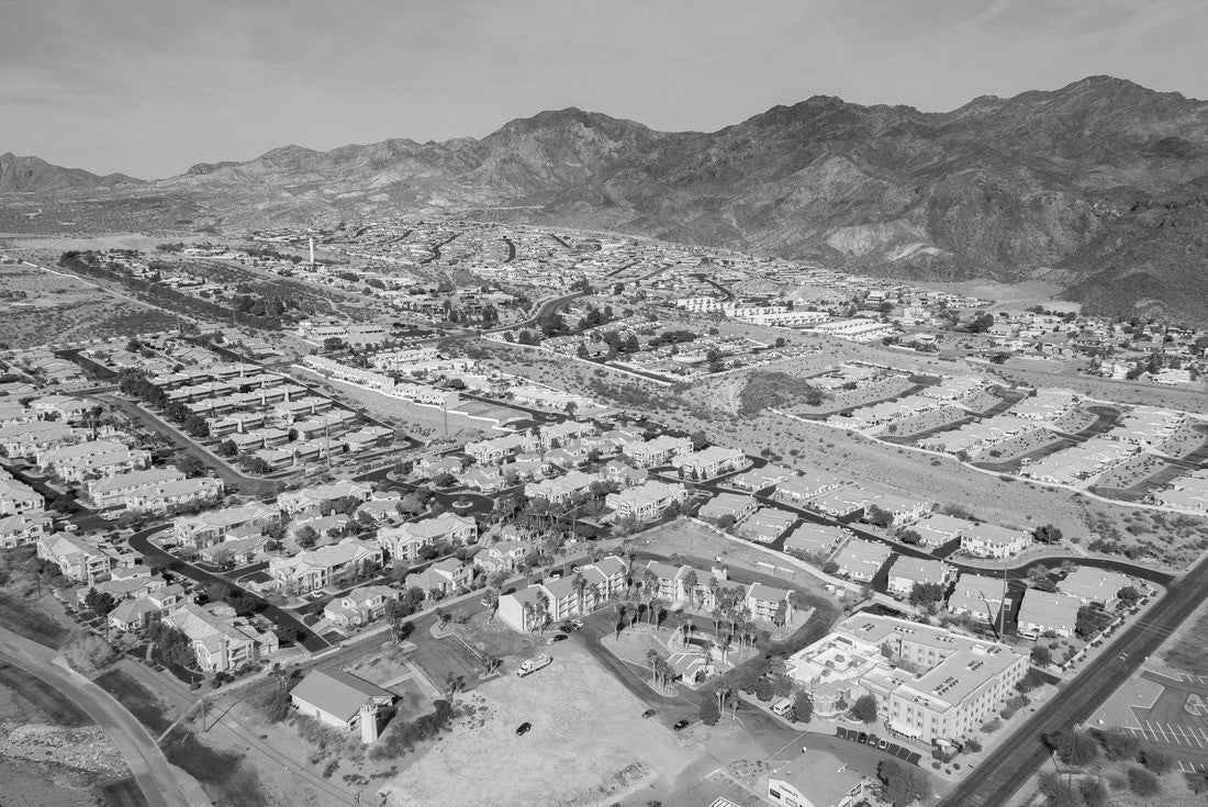 Boulder City in Nevada, United States. Boulder City is one of only two cities in Nevada that prohibits gambling 2000pc PuzzleBlack and White