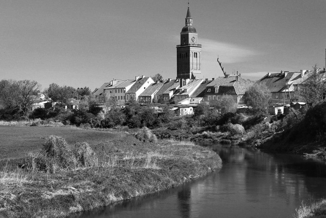 Sepopol town in Bartoszyce County, Warmian-Masurian Voivodeship, Poland 2000pc PuzzleBlack and White