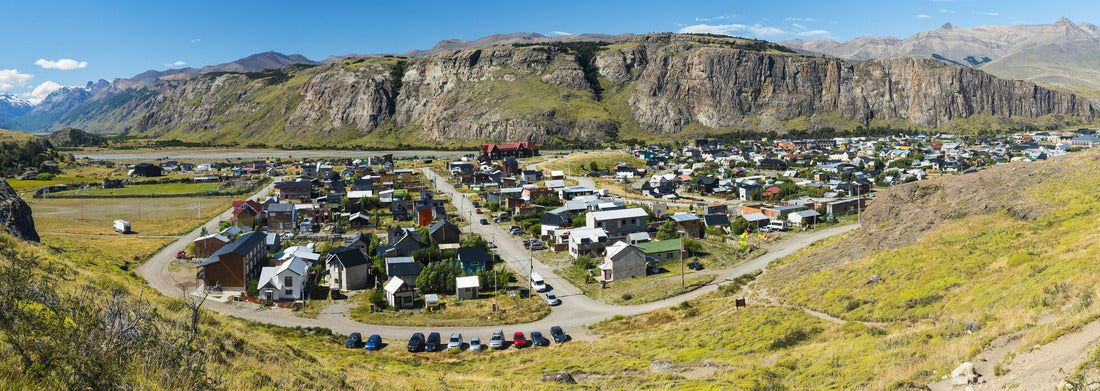 the town of El Chaltén in Los Glaciares National Park, Santa Cruz, Argentina 1000pc Panoramic Puzzle