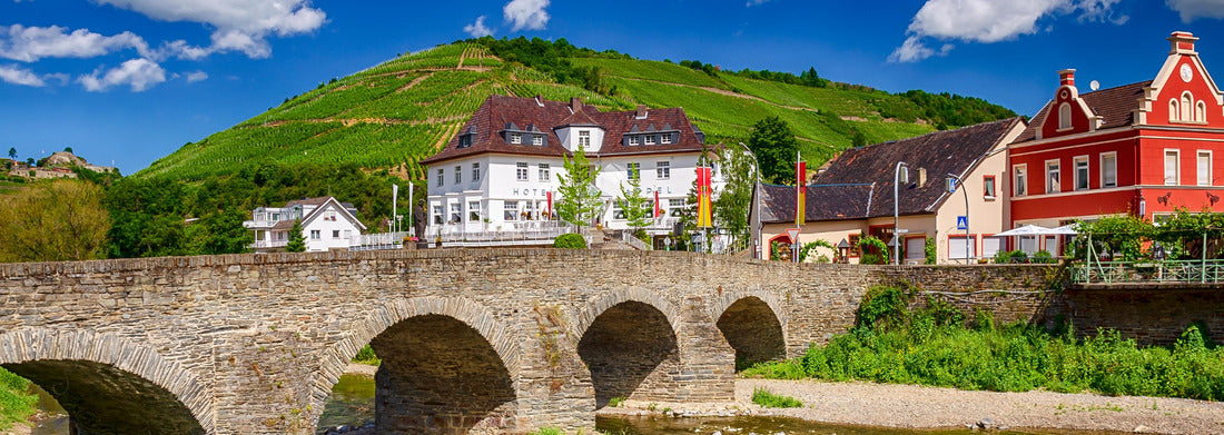 Noah Jigsaw PuzzleView of the old Ahr bridge near Rech in the Ahr valley, Rhineland-Palatinate, Germany, Panorama 1000 Pieces