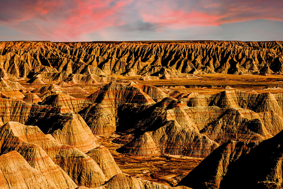 The beautiful Badlands National Park in South Dakota with sunset in the background 2000pc Puzzle