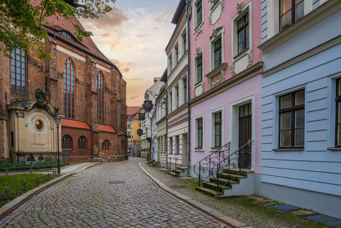 the Nikolaikirchplatz in Berlin, Germany 2000pc Puzzle