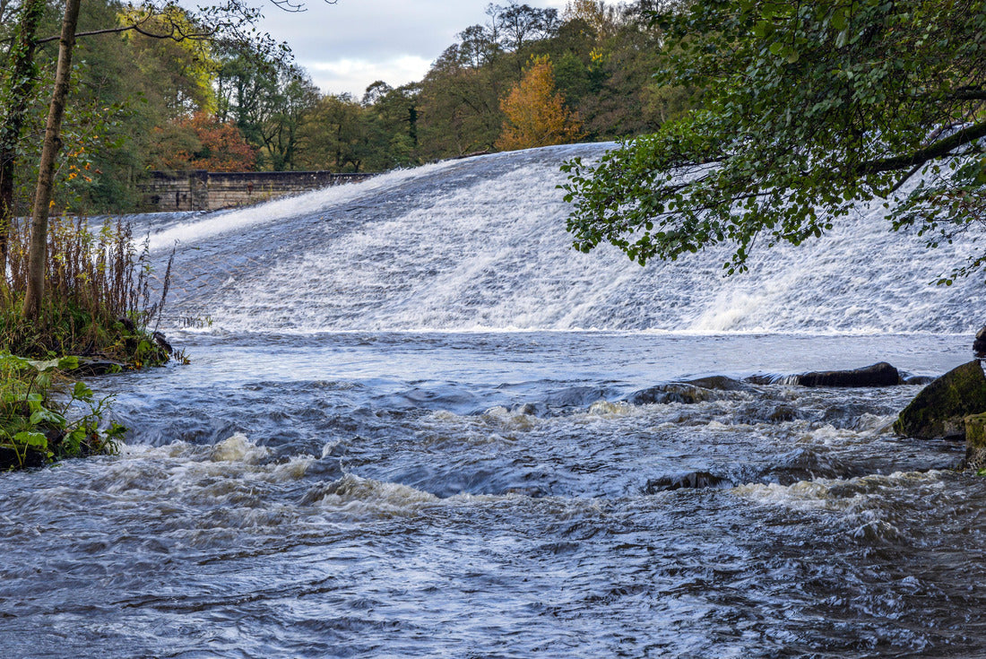 The Restored Calver Weir, built in the 19th century to provide water to power cotton spinning at Calver Mill, on the River Derwent, in the Peak District National Park, Derbyshire 2000pc Puzzle