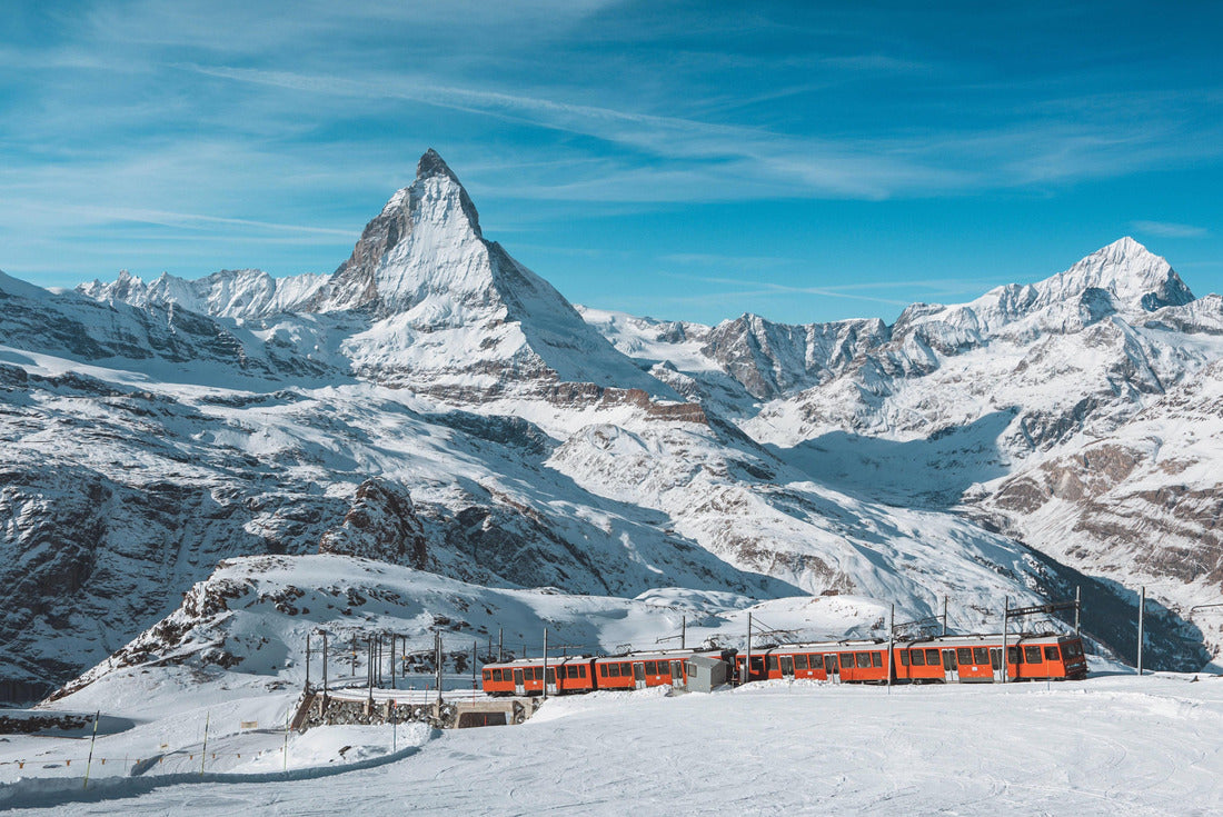 Matterhorn, Switzerland, Winter tourist train with Matterhorn mountain in background, Zermatt 2000pc Puzzle