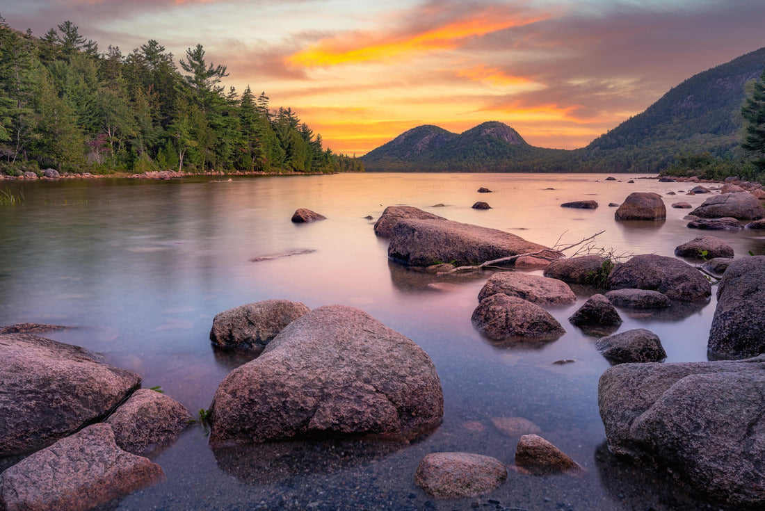 Morning colors Jordan Pond in Acadia National Park Maine 2000pc Puzzle