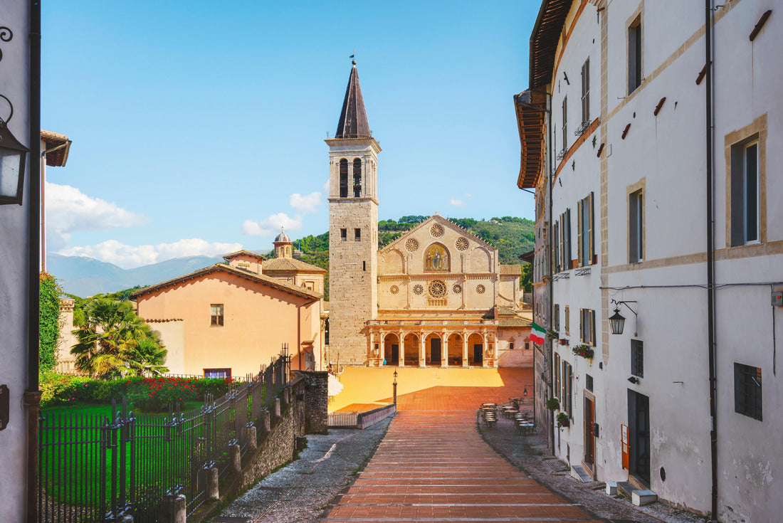 Spoleto, Santa Maria Assunta or the Duomo Cathedral of Saint Mary. Province of Perugia, Umbria region, Italy 2000pc Puzzle
