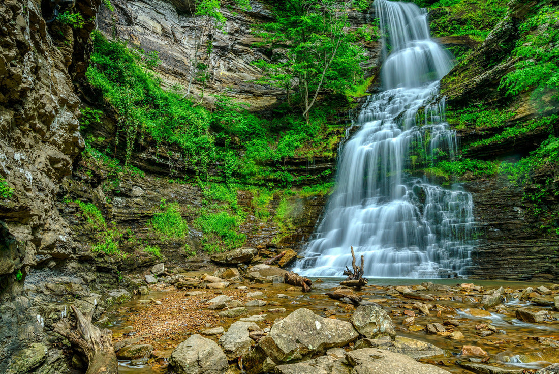 Cathedral Falls plunges 60 feet over Upper Nuttall sandstone, located alongside US Route 60 in Fayette County, West Virginia, USA 2000pc Puzzle