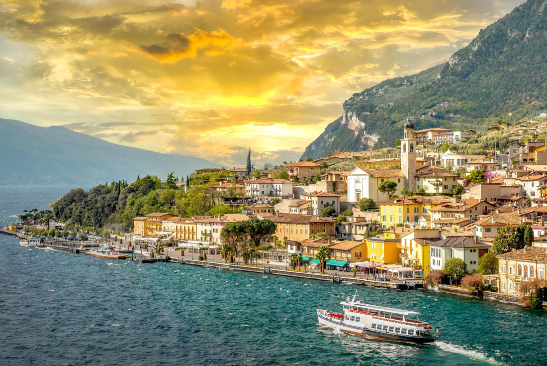 Noah Jigsaw Puzzle Limone sul Garda, Lake Garda, Italy 2000 pieces