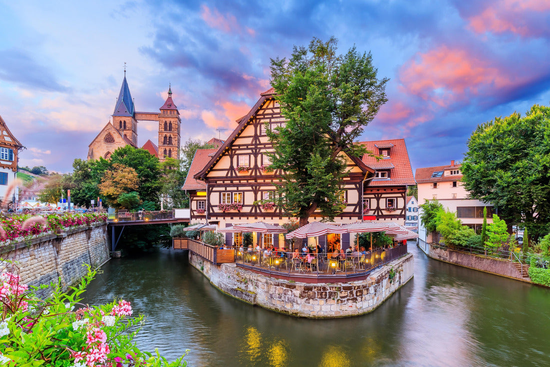 Esslingen am Neckar, Germany. Cityscape of the medieval town and river Neckar at sunset 2000pc Puzzle