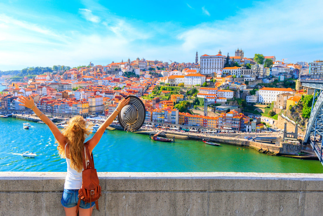 Happy travelers in Porto - cityscape Porto - Portugal 2000pc Puzzle