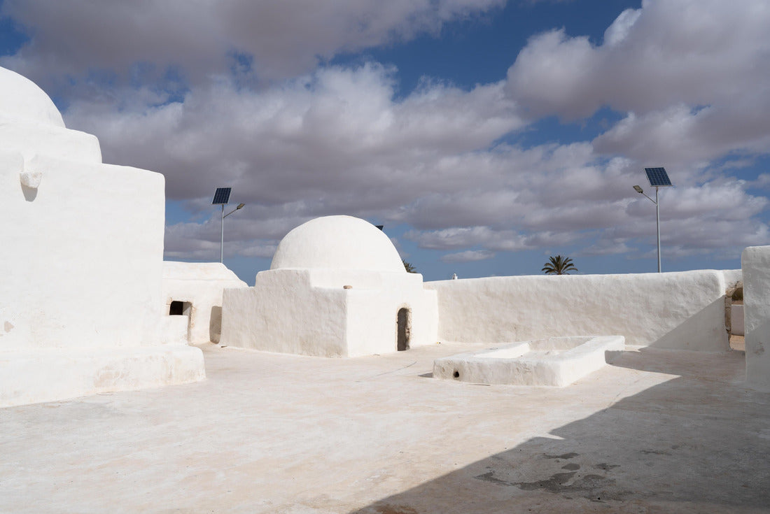 Abandoned building “houch” in Djerba, southern Tunisia 2000pc Puzzle