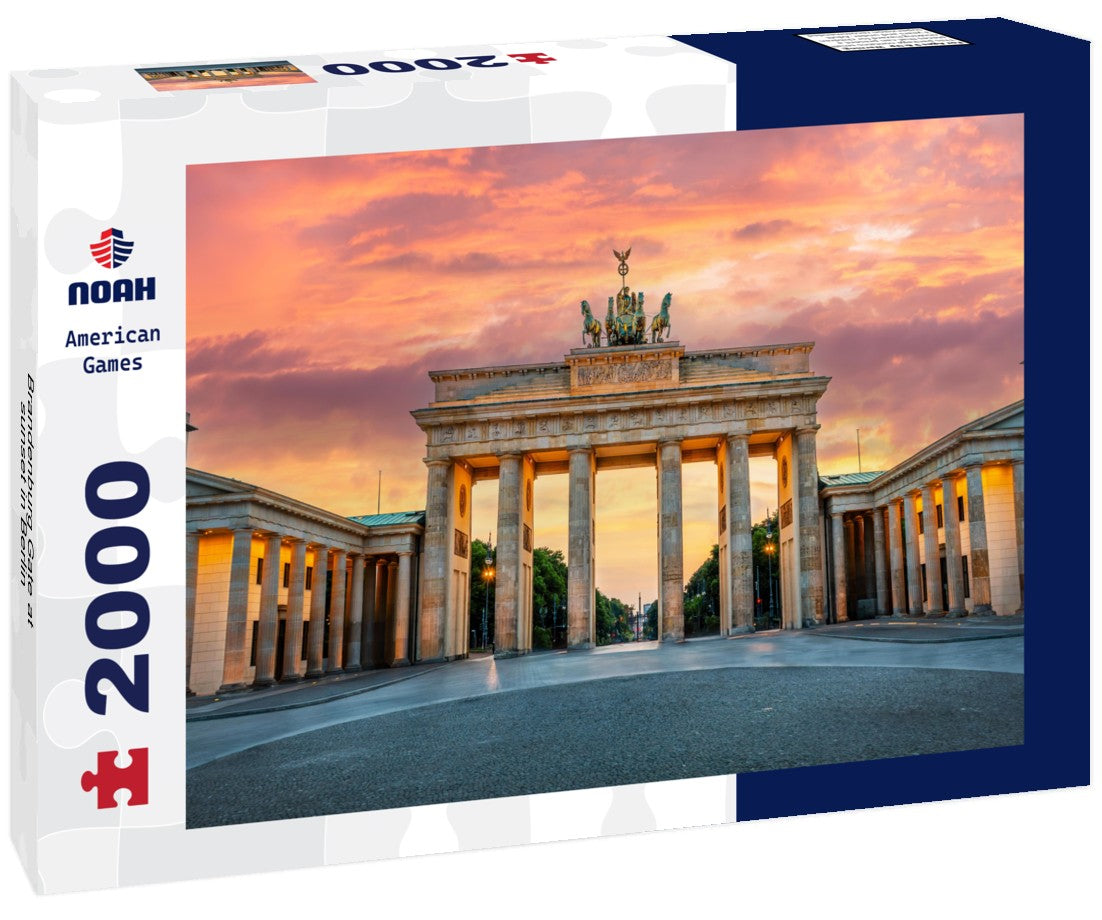 Brandenburg Gate at sunset in Berlin 2000pc Puzzle