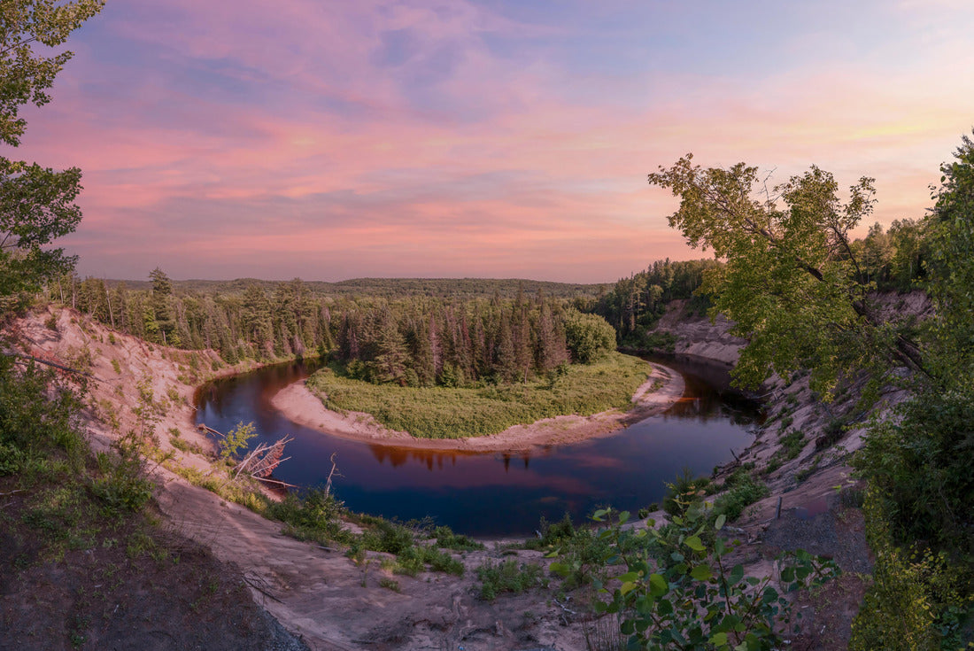 Big Bend Lookout in Arrowhead Provincial Park near Huntsville, Ontario is seen during a beautiful magenta sunset 2000pc Puzzle