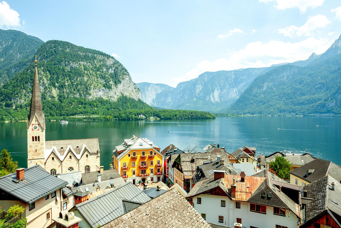Hallstatt at Hallstatt Lake in Salzkammergut, Austria 2000pc Puzzle
