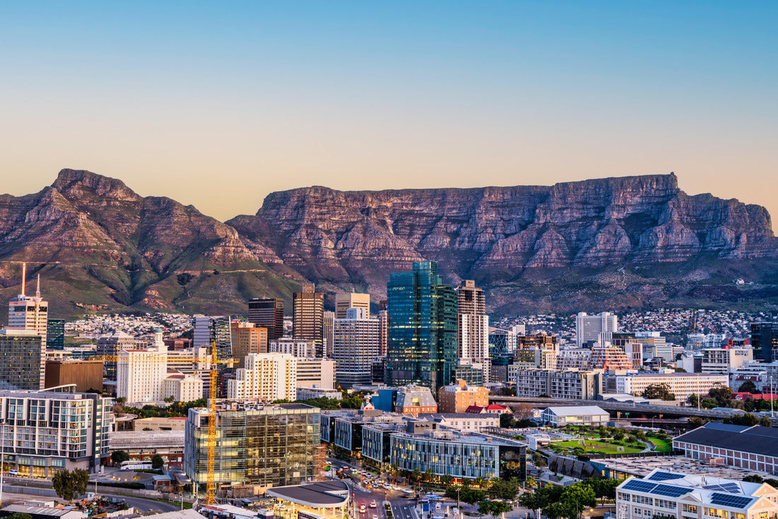 Cape Town city CBD and table mountain in the background during sunset, South Africa 2000pc Puzzle