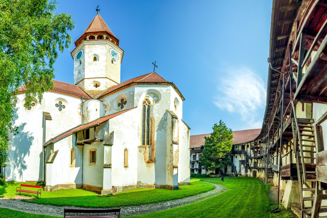 Fortified Church in Prejmer, Romania 2000pc Puzzle