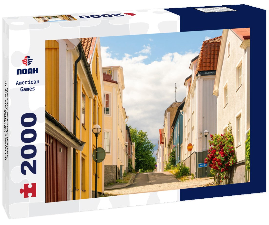 Historic wooden houses in the old town of Västervik, Sweden 2000pc Puzzle