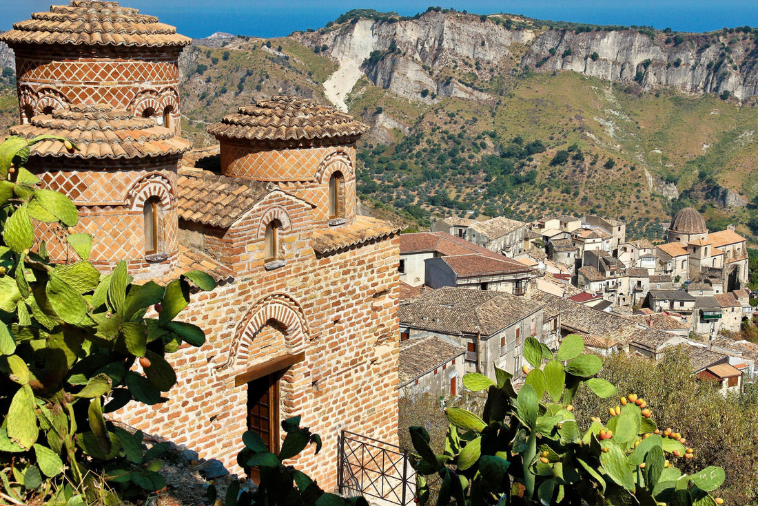 The Cattolica di Stilo is a Byzantine church in the municipality of Stilo, province of Reggio, Calabria in southern Italy 2000pc Puzzle