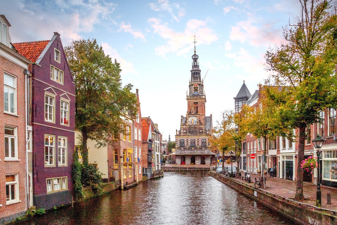 Old city, Kaasmarkt, Alkmaar, Netherlands 2000pc Puzzle