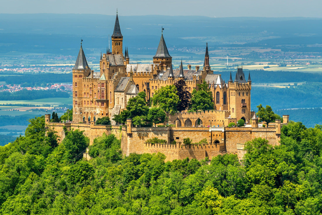 Hohenzollern Castle in the Swabian Alps - Baden-Wurttemberg, Germany 2000pc Puzzle