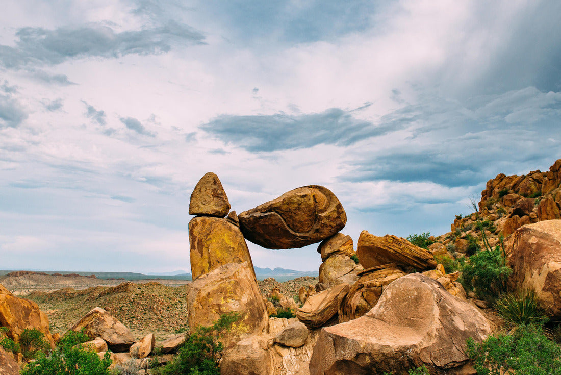Balanced Rock on Grapevine Hills Trail, Big Bend National Park 2000pc Puzzle