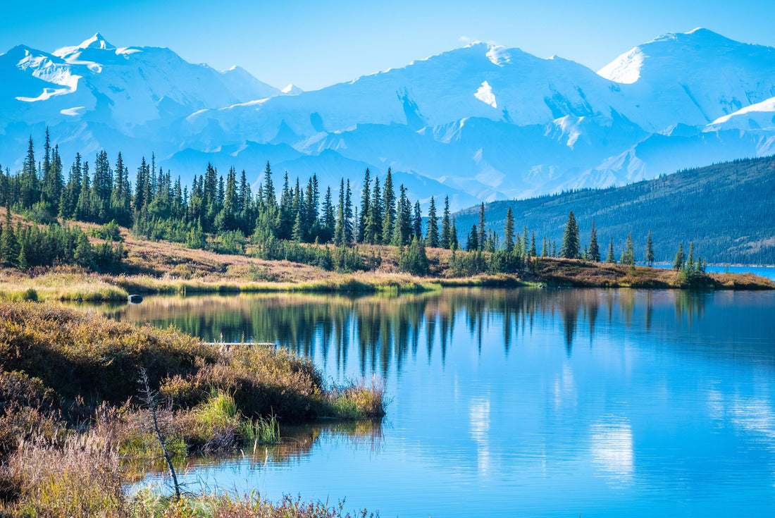 Denali National Park and Wonder Lake with mountain backdrop 2000pc Puzzle