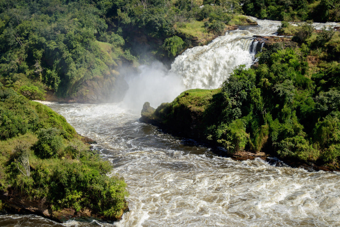 The power of the Murchison Falls, also known as Kabalega Falls, is a waterfall between Lake Kyoga and Lake Albert on the White Nile River in Uganda 2000pc Puzzle