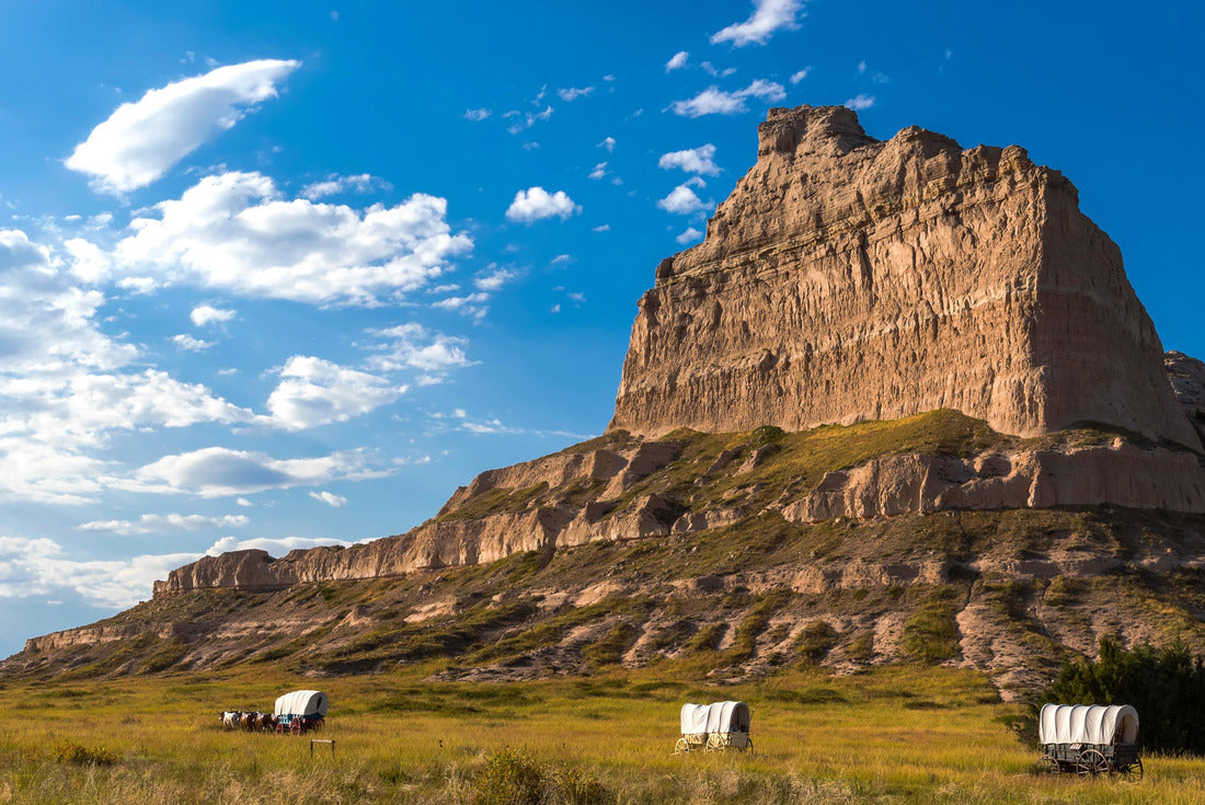 Oregon trail parkway in Scotts Bluff National Monuments, Nebraska. USA 2000pc Puzzle