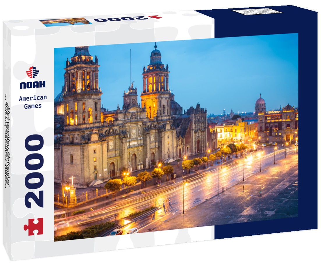 Metropolitan Cathedral and Presidential Palace in Zocalo, center of Mexico City, Mexico 2000pc Puzzle