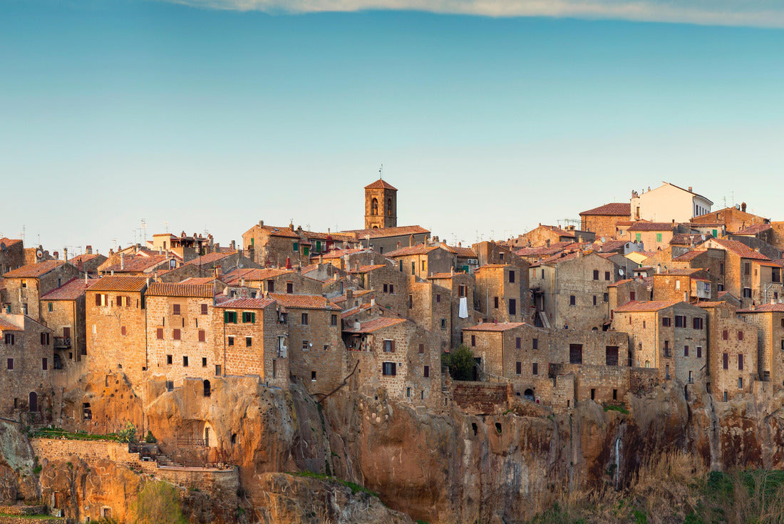 the old town in Tuscany at dusk in Italy 2000pc Puzzle