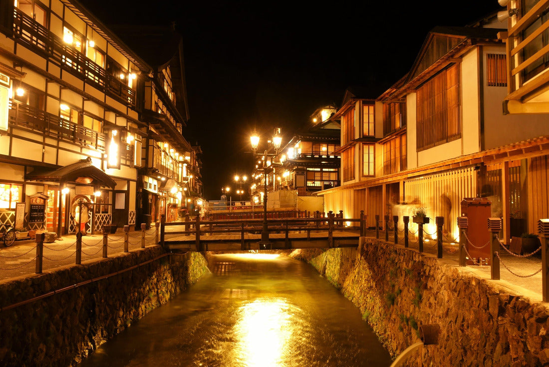 Ginzan Onsen hot spring located in Obanazawa City, Yamagata Japan 2000pc Puzzle