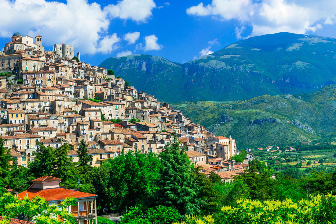 Morano Calabro - one of the most beautiful medieval villages in Italy. Calabria 2000pc Puzzle