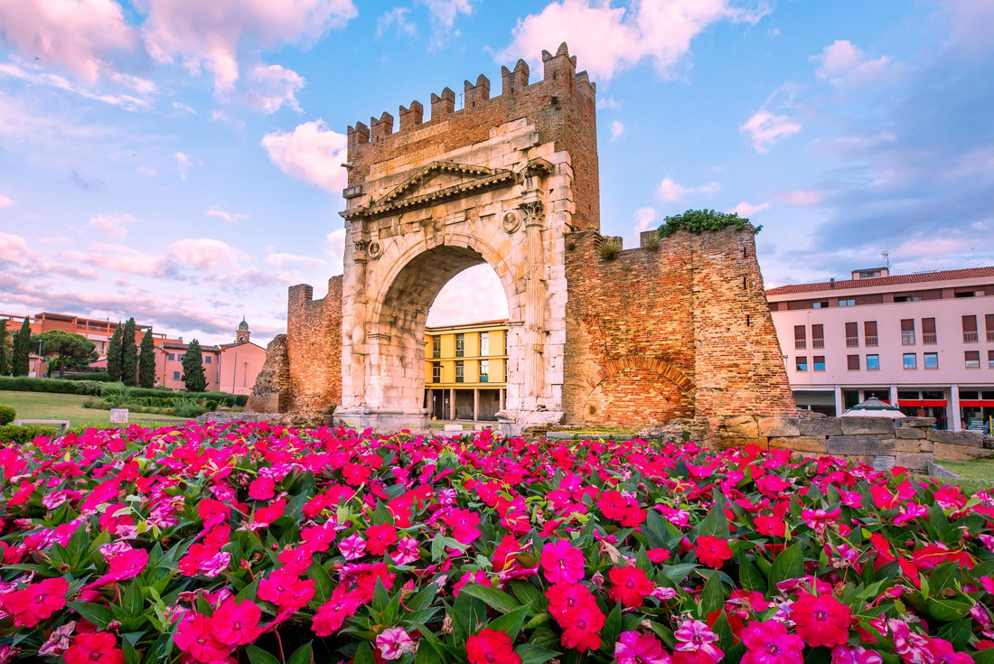 Rimini landmark. Italy. Famous triumphal arch in Rimini on a blue sky background 2000pc Puzzle