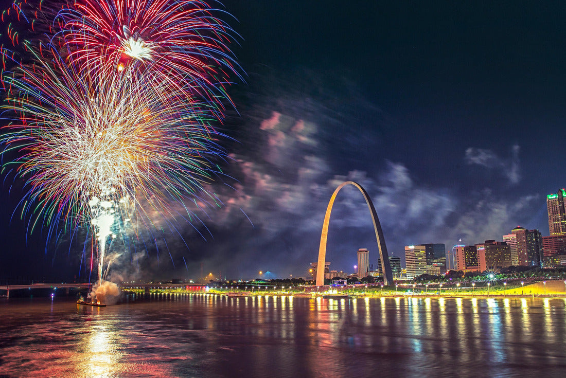 Famous monument of Gateway Arch in Missouri with St Louis Skyline and Mississippi River, Missouri, USA 2000pc Puzzle