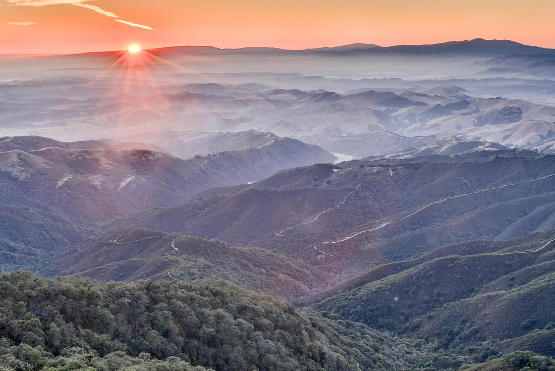 Sunset over Fremont Peak State Park. San Benito and Monterey Counties, California, USA 2000pc Puzzle