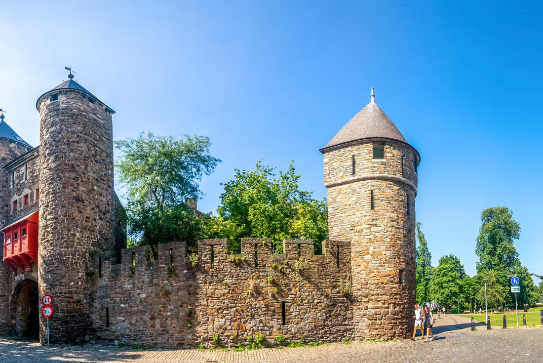 Maastricht, Helpoort, Netherlands 2000pc Puzzle