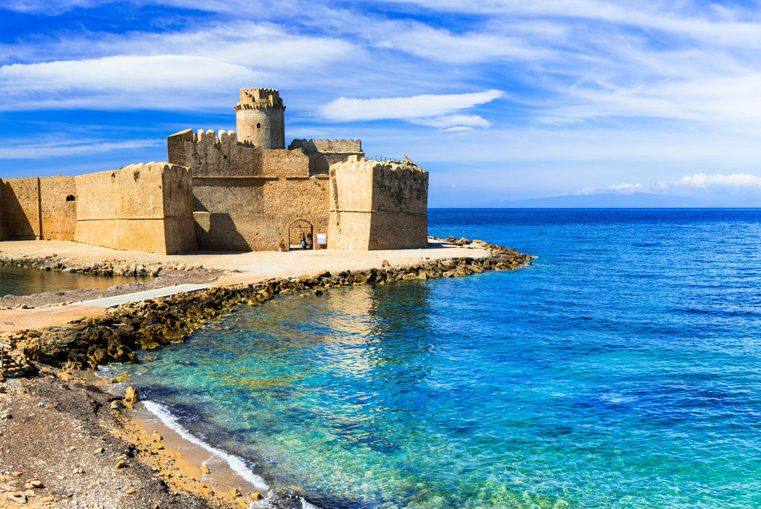 Le Castella. Isola di Capo Rizzuto - amazing castle and beautiful sea. Calabria, Italy 2000pc Puzzle