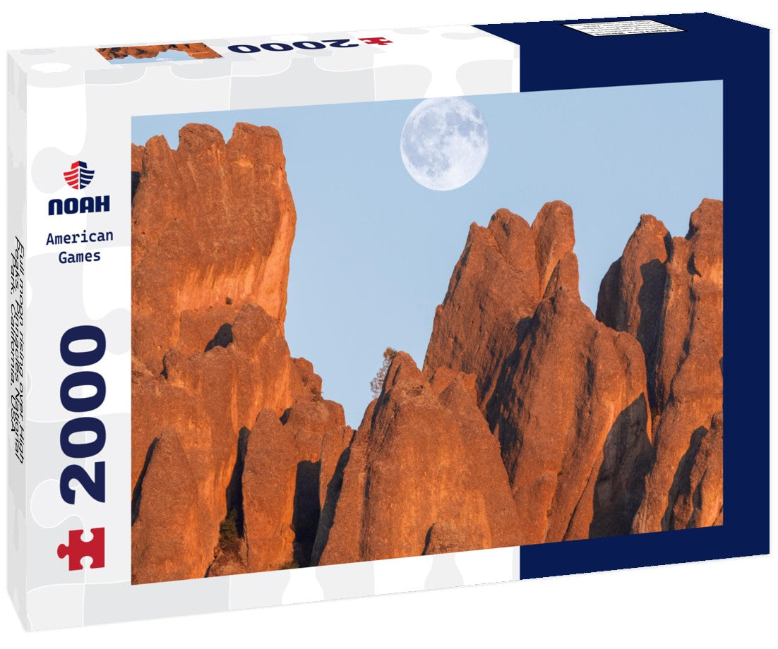 Full moon rising over High Peaks. Pinnacles National Park, California, USA 2000pc Puzzle