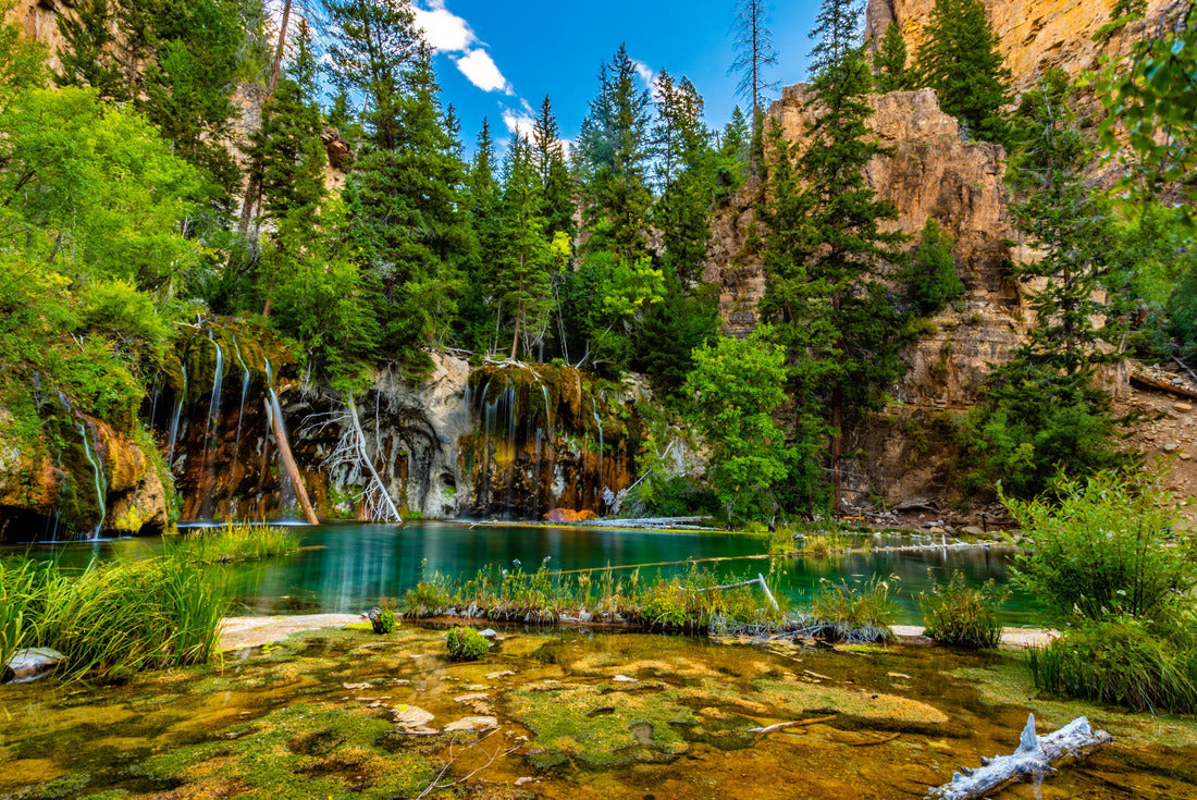 Noah Jigsaw Puzzle A breathtaking view of Hanging Lake near Glenwood Springs, Colorado 2000 pieces