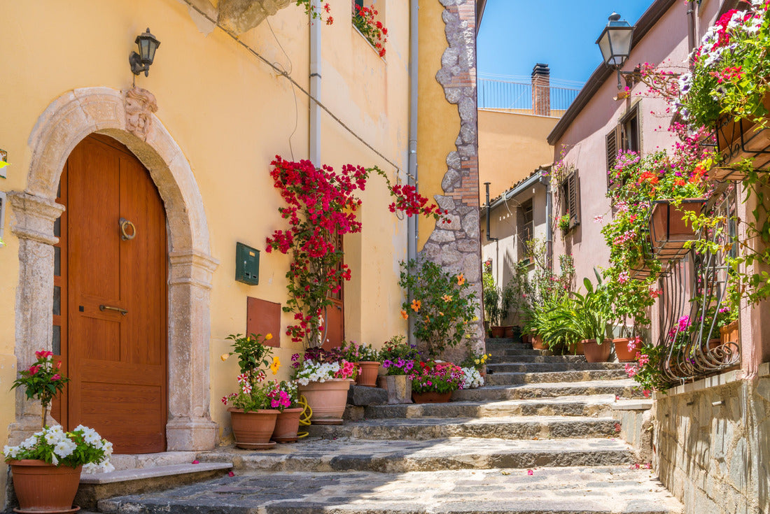 Forza d'Agrò, picturesque town in the province of Messina, Sicily 2000pc Puzzle