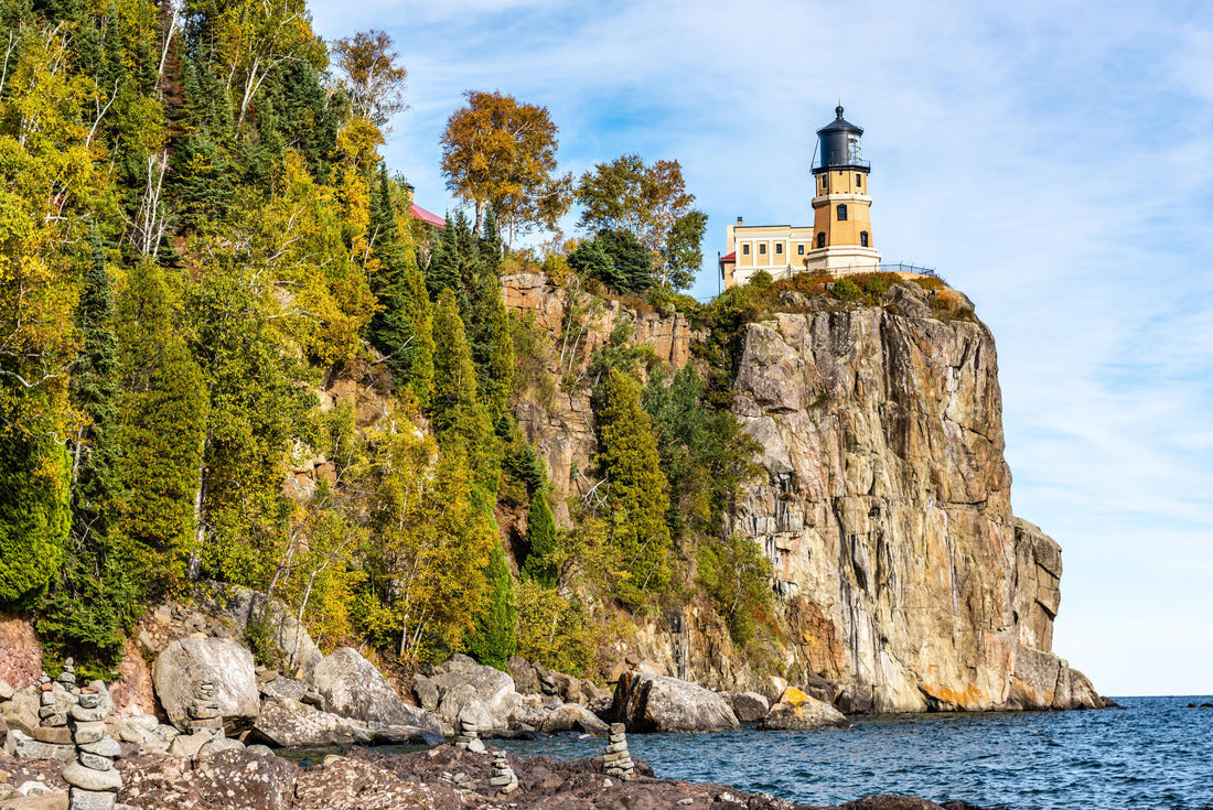 Noah Jigsaw Puzzle Split Rock Lighthouse High Above Lake Superior in Northeastern Minnesota 2000 pieces