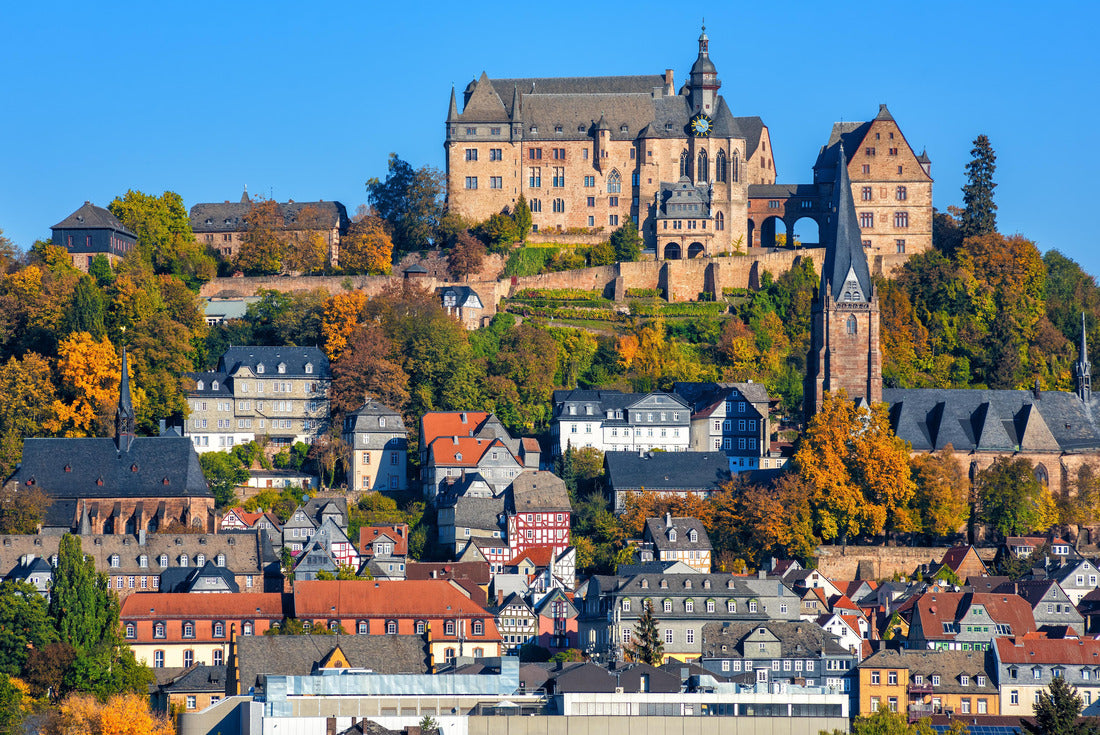 Marburg an der Lahn historical Old Town with castle Landgrafenschloss, St. Elizabeth church and medieval colorful half-timbered houses, Germany 2000pc Puzzle