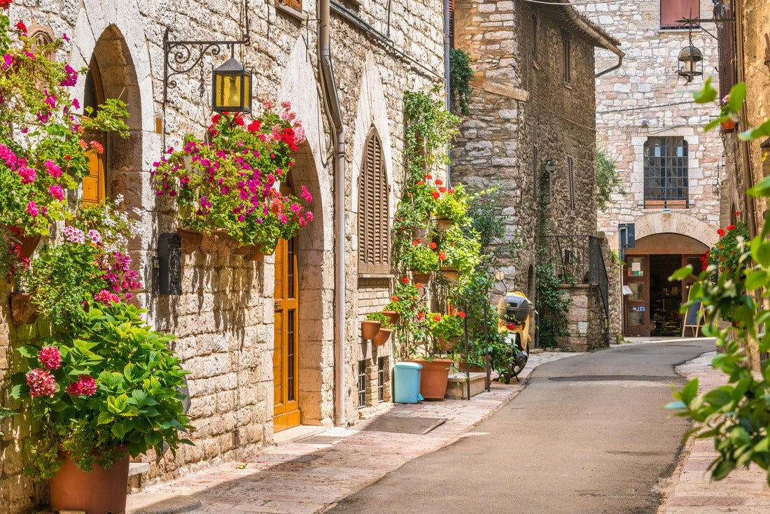 A picturesque view in Assisi. Province of Perugia, Umbria, central Italy 2000pc Puzzle