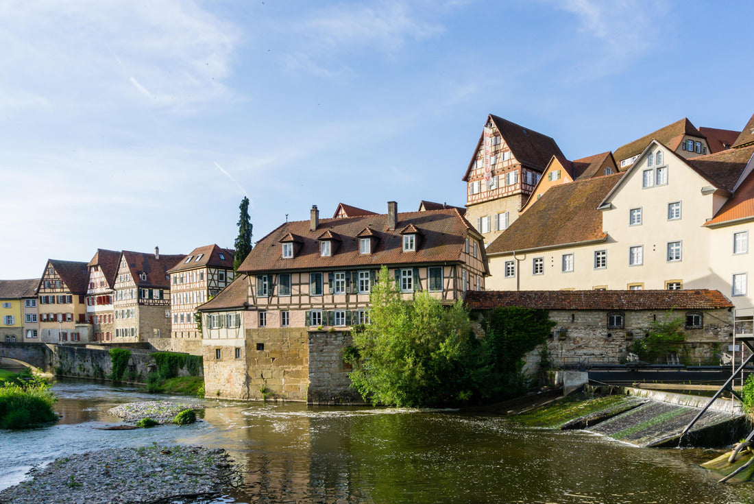 Half-timbered houses on the river of Schwäbisch Hall in Baden-Wurttemberg Germany 2000pc Puzzle